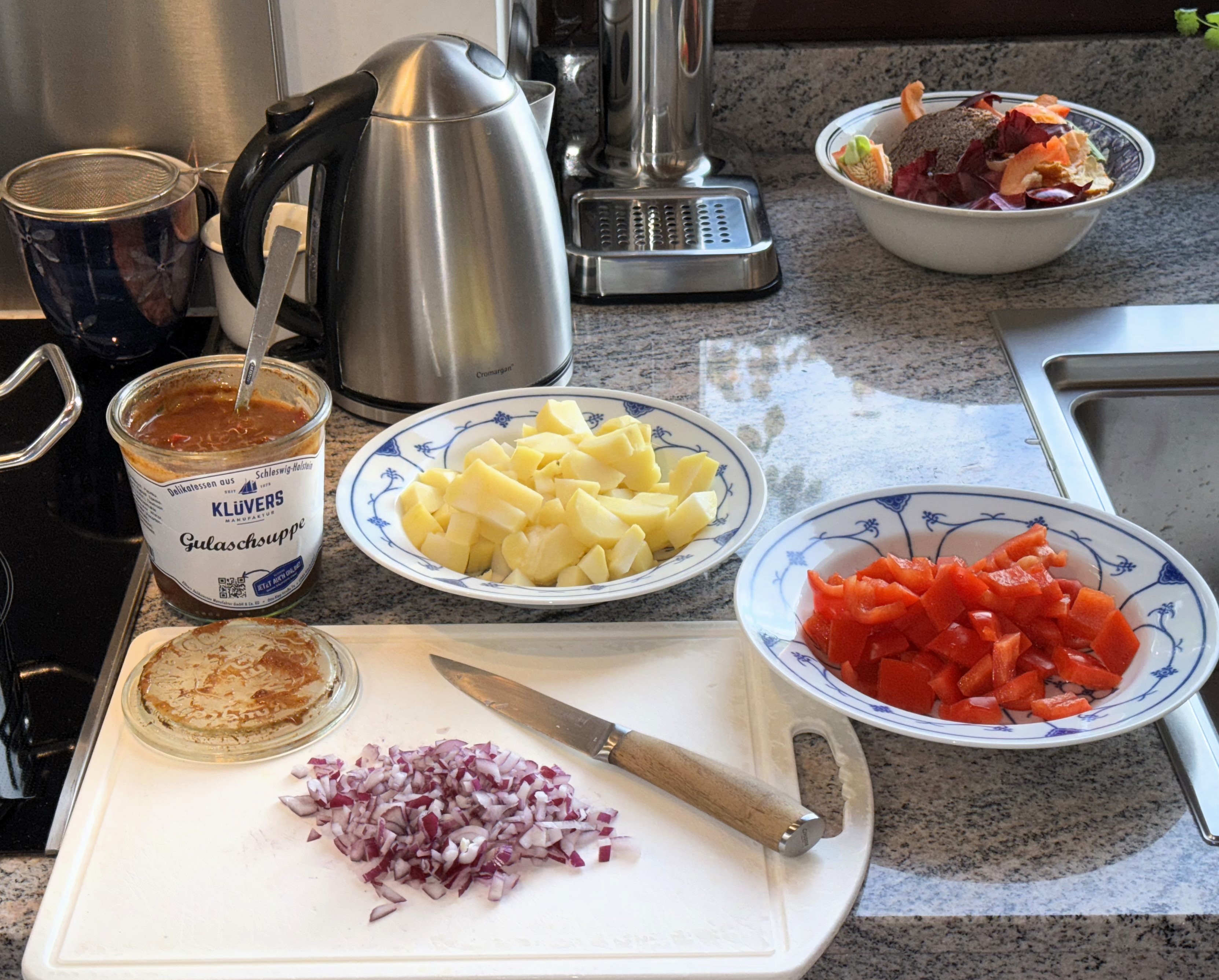 Zubereitung des kleinen Reste-Eintopfes
